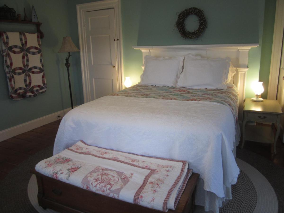 Grand Oak Manor Bed And Breakfast Granville Ferry Buitenkant foto